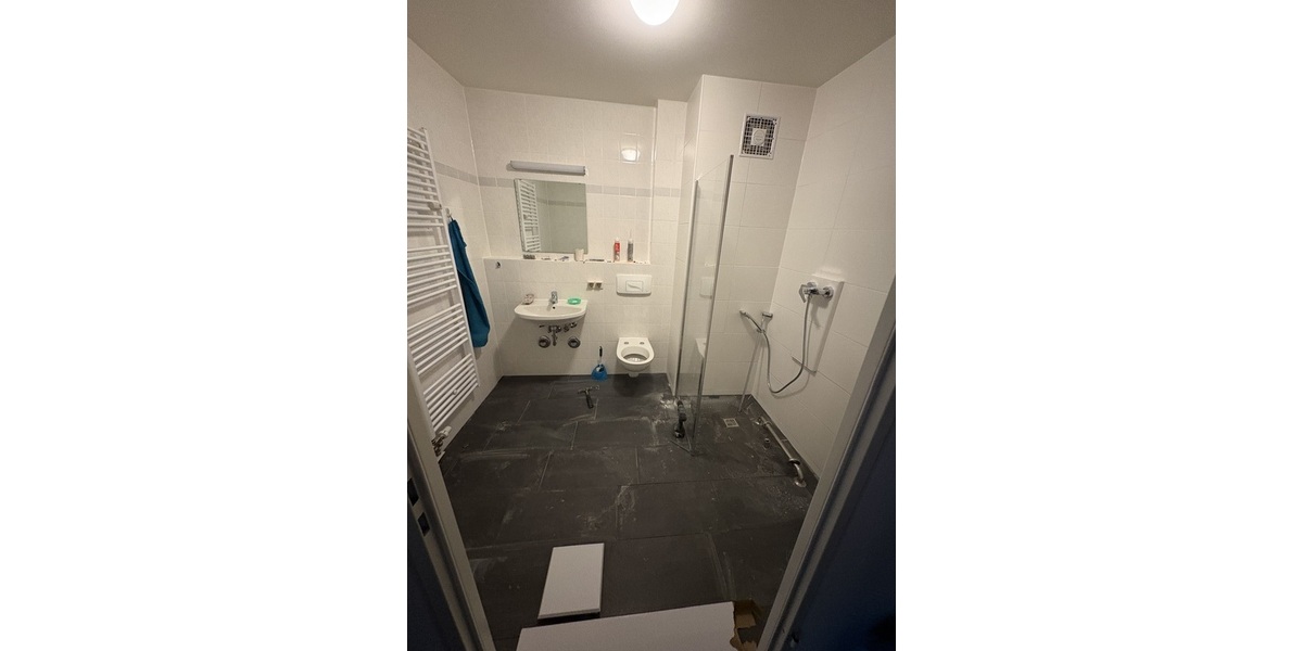 Große 2 Zimmer Wohnung 2 zimmer