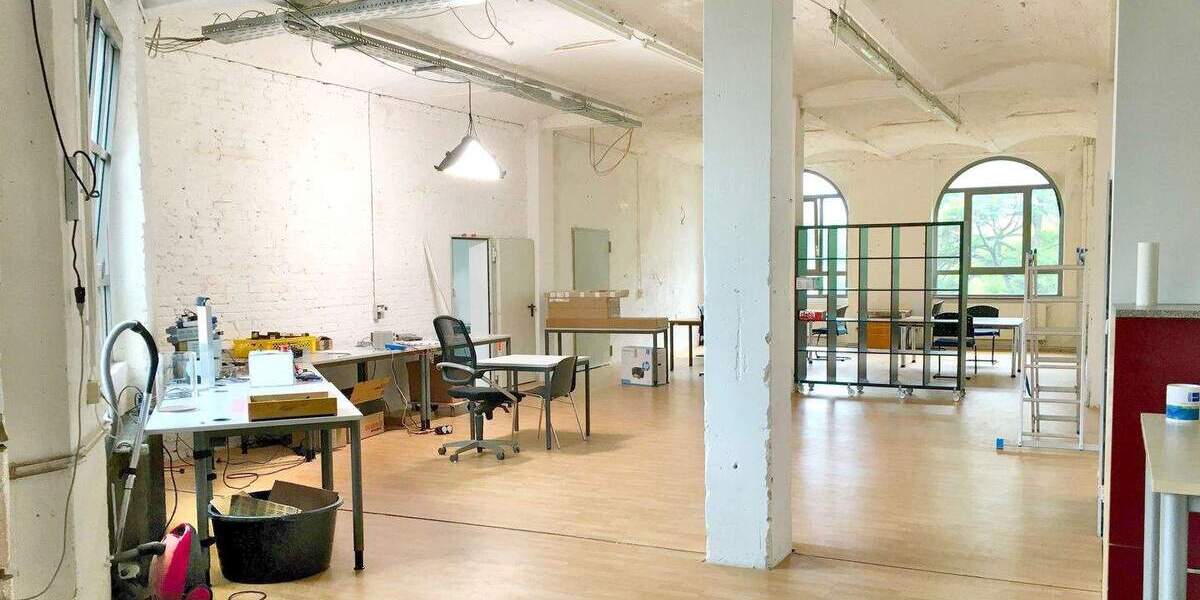 260 qm Industrie-Altbau-Etage - All-in-Miete zimmer