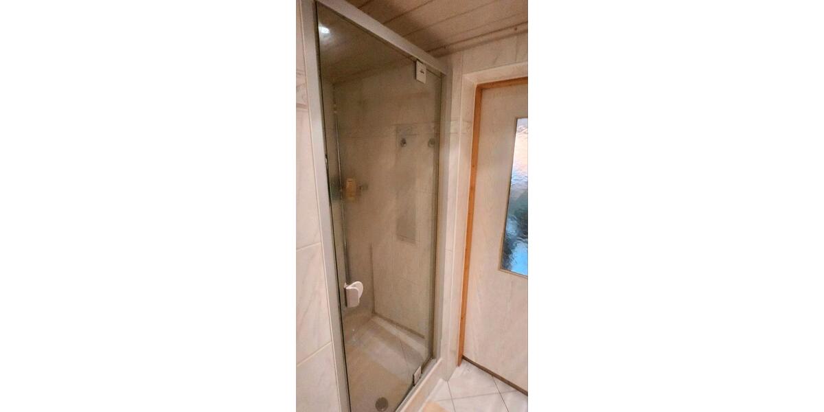 Doppelhaushälfte - 7 Zimmer, 140 m&sup2;, 56.000&euro; | Angebot:27288956