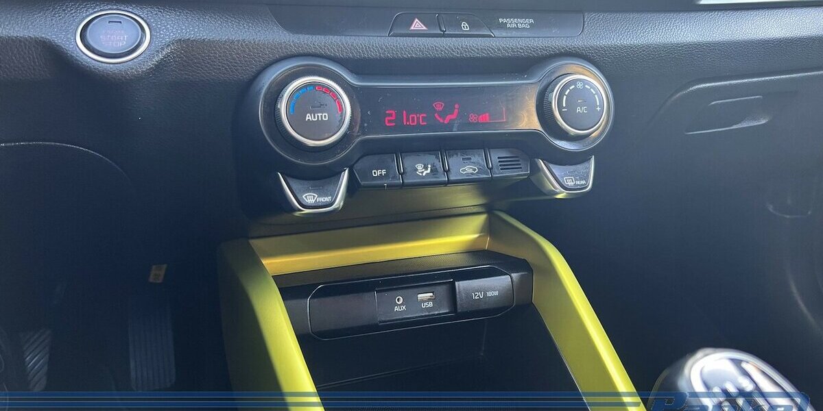 Kia Stonic Spirit 1.0*NAV*SHZ*RFK*BT*TotW*LED* 75.000 km 11.890 &euro; Berlin 13187