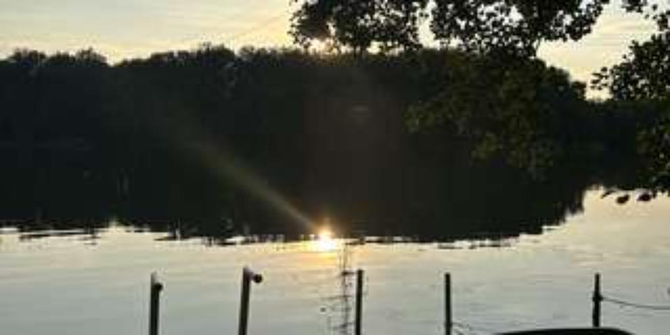 Ferienhaus am Bötzsee (Bauland) & Bootsliegeplatz Seegrundstück zimmer