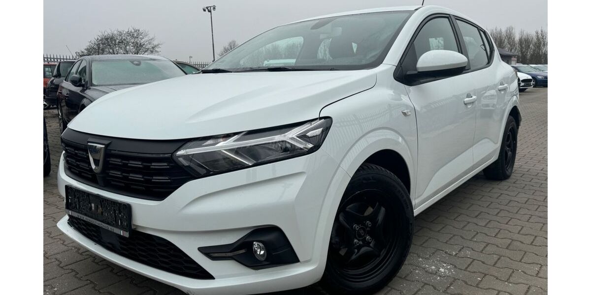 Dacia Sandero 174.000 km 7.299 &euro; Oberkrämer 16727