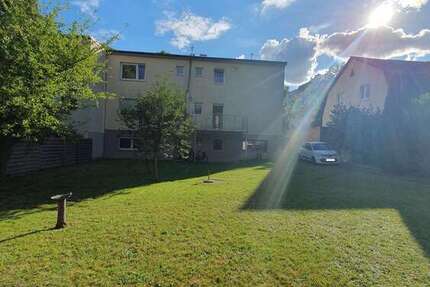 Haus zum Kaufen in Berlin 1.100.000 € 330.19 m² 8 zimmer