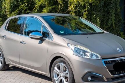 Peugeot 208 136.900 km 4.900 &euro; Glienicke Nordbahn 16548