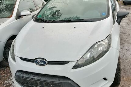 Ford Fiesta 90.000 km 3.600 &euro; Schönefeld OT-Waltersdorf 12529