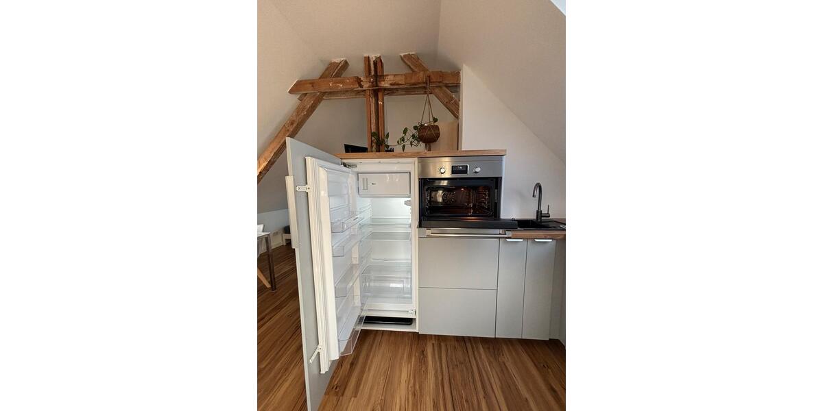 Dachgeschoßwohnung Berlin Treptow-Köpenick - 1 Zimmer, 35 m&sup2;, 1.150&euro; | Angebot:25942213