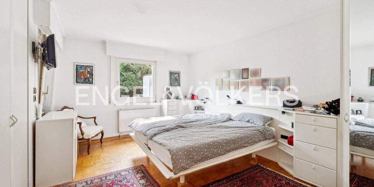 Einfamilienhaus Berlin Nikolassee - 9 Zimmer, 265 m&sup2;, 1.190.000&euro; | Angebot:25823348