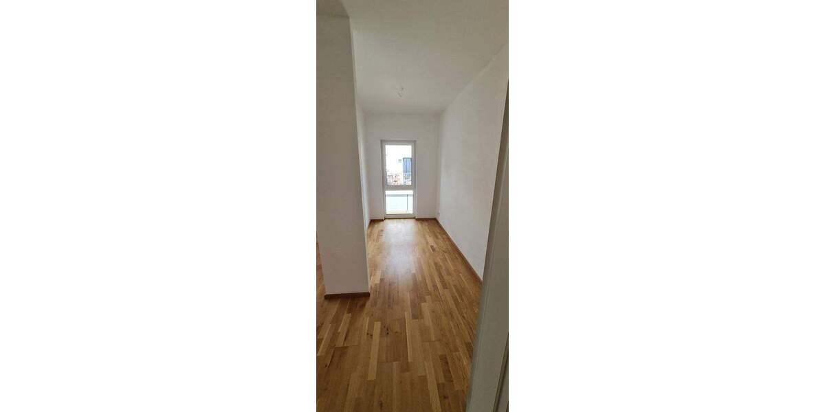 Etagenwohnung Berlin Lichtenberg - 2 Zimmer, 72 m&sup2;, 1.290&euro; | Angebot:25747706