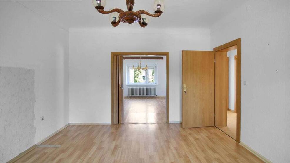 Großzügiges Familienhaus südlich der Heerstraße - geeignet für Mehrgenerationenwohnen