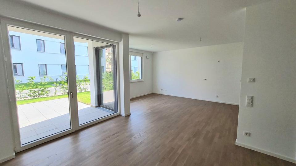 Erdgeschoßwohnung Berlin Marzahn-Hellersdorf - 2 Zimmer, 68 m&sup2;, 1.196&euro; | Angebot:26562653