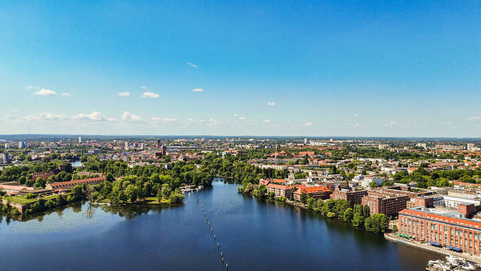 Erfolgs-Location für Ihr Business: Hochwertige GEWERBE-Flächen mit TOP-Ausstattung auf Eiswerder