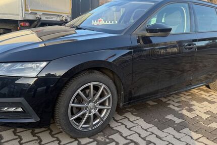 Skoda Octavia 74.000 km 19.990 &euro; Berlin 13581