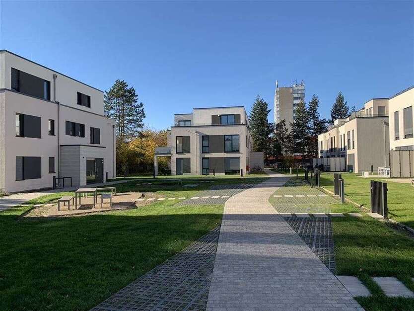 Wohnung zum Mieten in Berlin 1.975 € 102.92 m²
