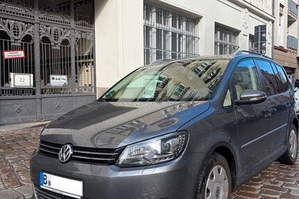 VW Touran 129.000 km 8.850 &euro; Berlin 10179