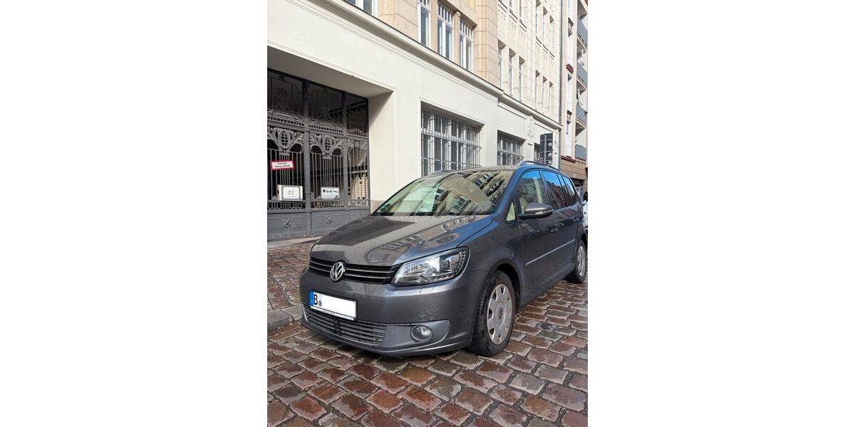 VW Touran 129.000 km 8.850 &euro; Berlin 10179