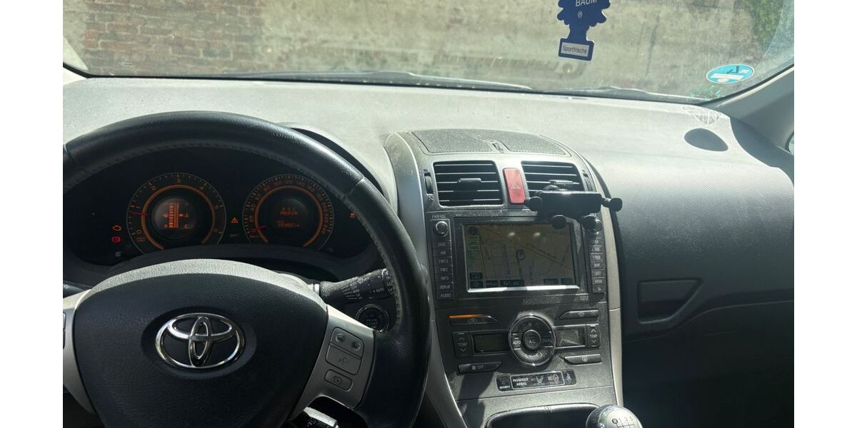 Toyota Auris 190.000 km 800 &euro; Berlin 10584
