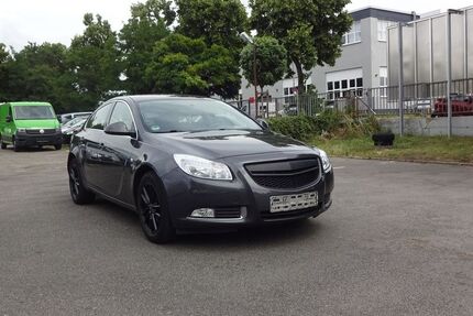 Opel Insignia 193.000 km 2.500 &euro; Berlin 12249