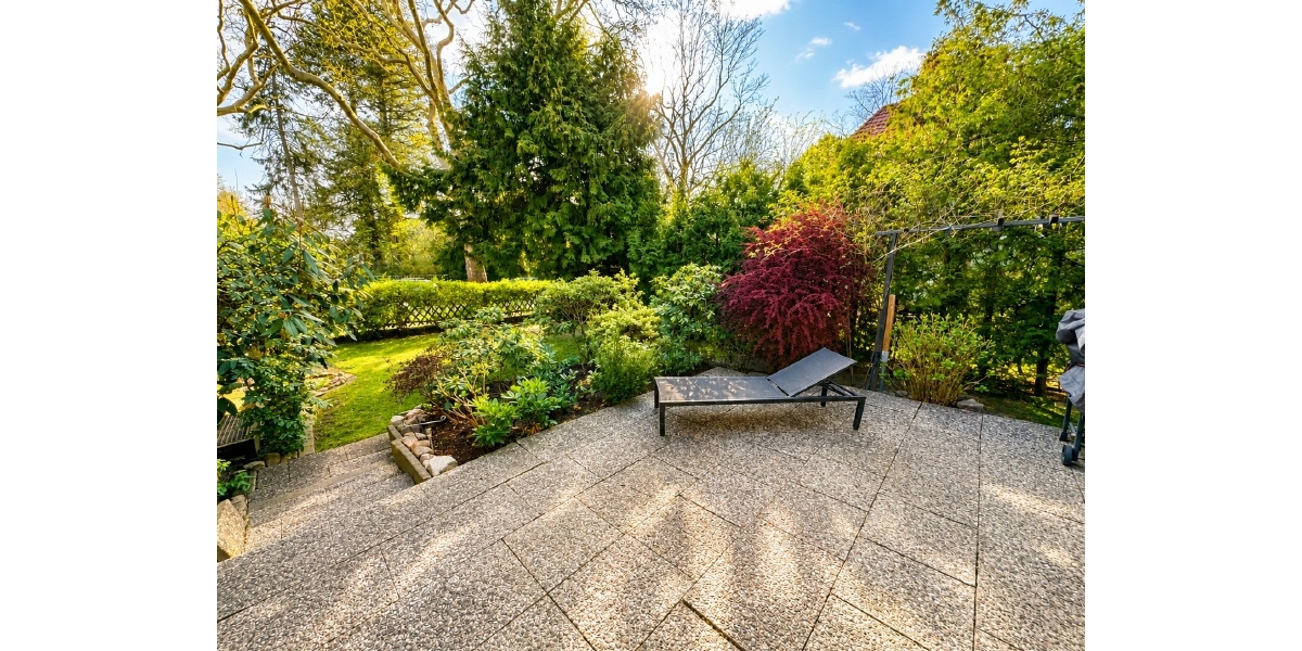 Architektenbungalow mit besonderer Raumhöhe und Südwestterrasse - Bungalow Berlin Tempelhof-Schöneberg | Angebot:26458076