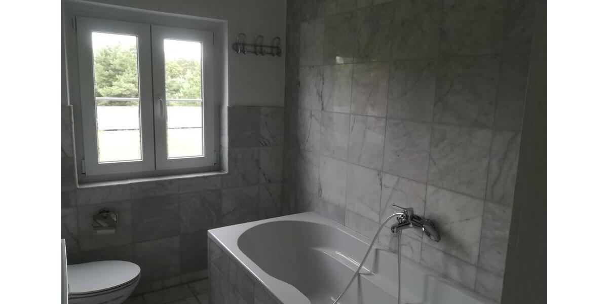 Etagenwohnung Falkensee - 2.5 Zimmer, 70 m&sup2;, 875&euro; | Angebot:25804740