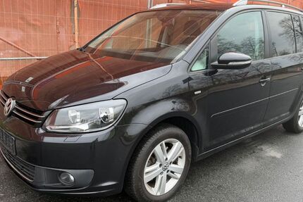 VW Touran 140.000 km 6.999 &euro; Berlin 12057