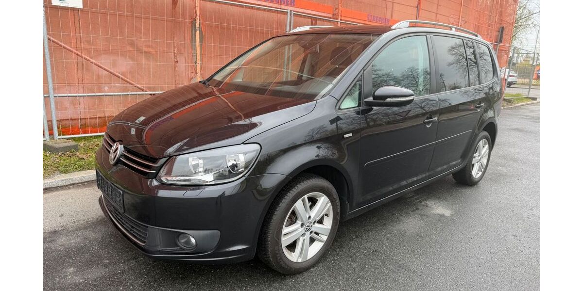 VW Touran 140.000 km 6.999 &euro; Berlin 12057