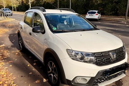Dacia Sandero 46.953 km 8.900 € Berlin 12435