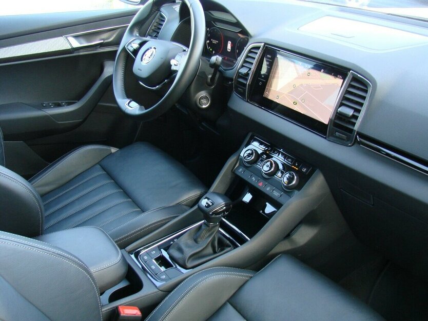 Skoda Karoq 2.0TDI Style 4x4 ACC Columbus Leder AHK 52.678 km 31.890 € Falkensee 14612