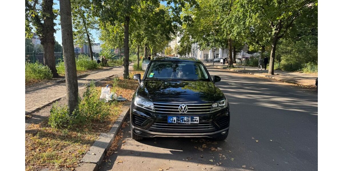 VW Touareg 168.000 km 16.999 &euro; Berlin 13587