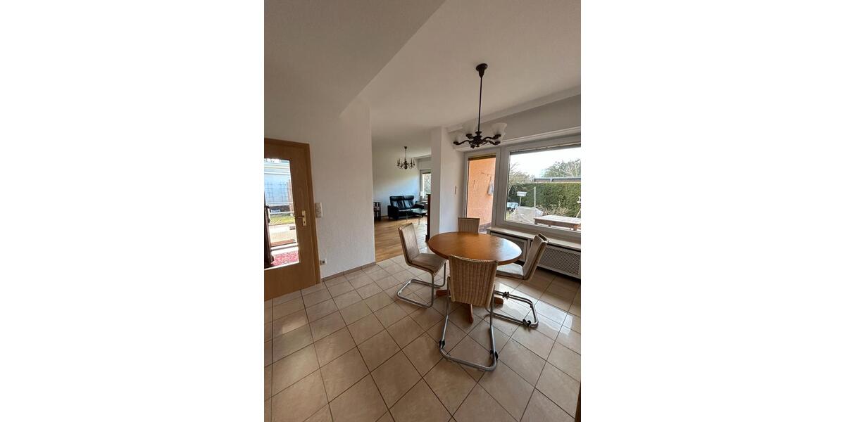 Bungalow Berlin Steglitz-Zehlendorf - 5.5 Zimmer, 160 m&sup2;, 2.500&euro; | Angebot:26644854