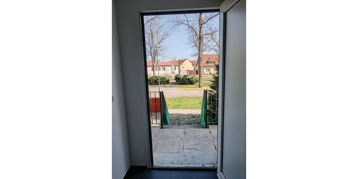 Einfamilienhaus Mittenwalde - 3 Zimmer, 332 m&sup2;, 2.324&euro; | Angebot:25858902