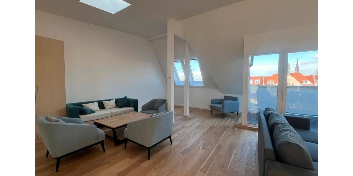 Dachgeschoßwohnung Berlin Mitte - 3.5 Zimmer, 155 m&sup2;, 2.850&euro; | Angebot:25904194