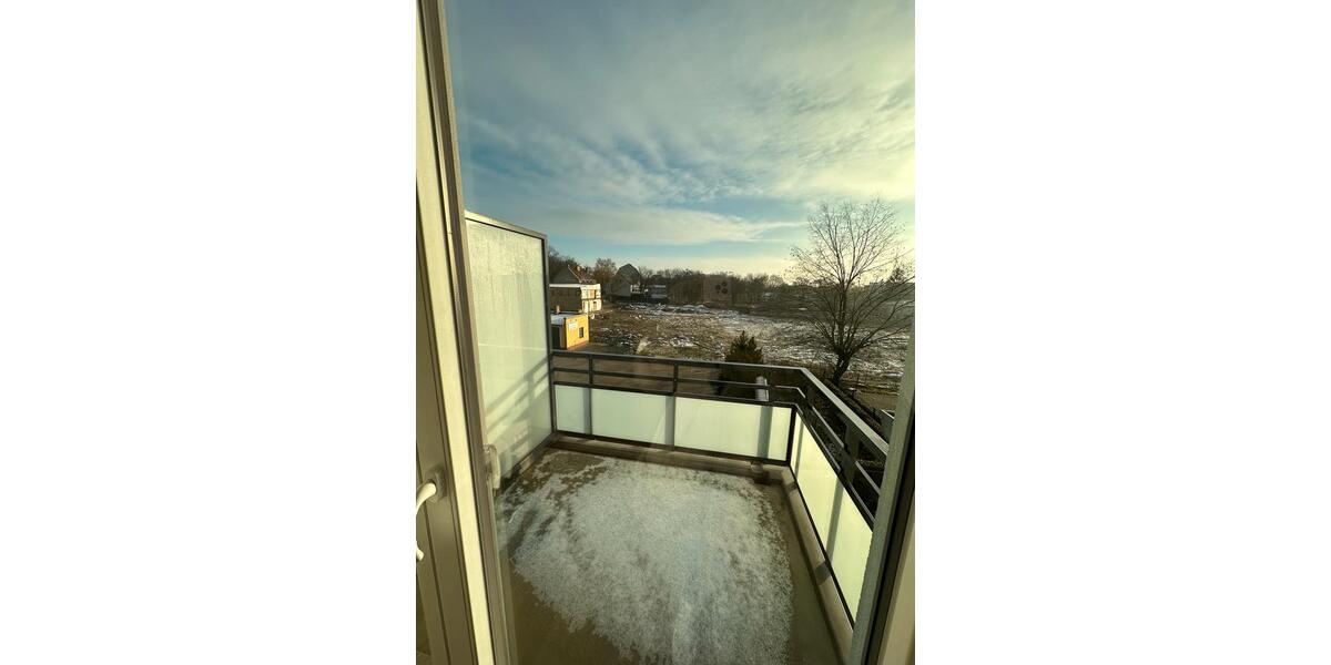 Dachgeschoßwohnung Berlin Marzahn-Hellersdorf - 3 Zimmer, 79 m&sup2;, 1.405&euro; | Angebot:27699216