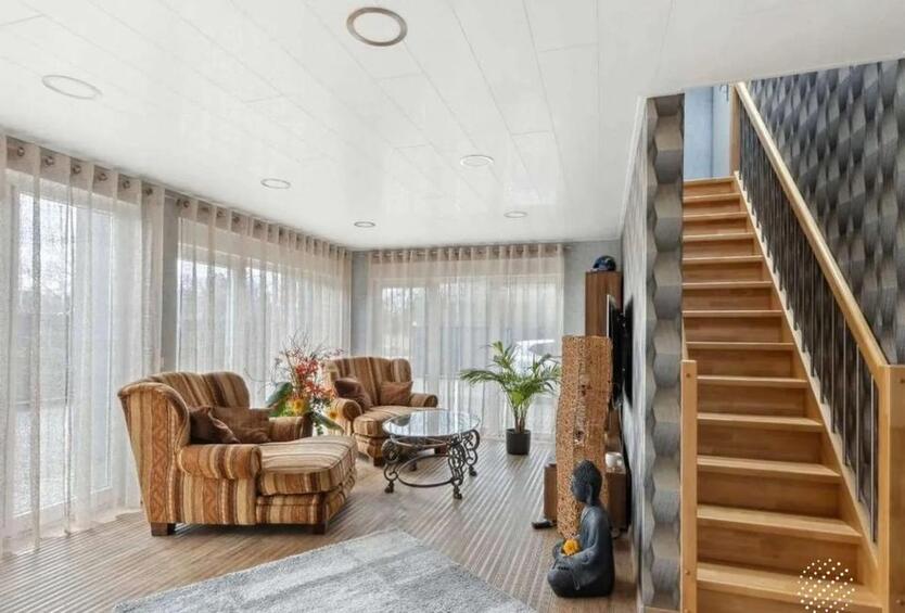 Wohnhaus mit 3 Wohnungen und ein TinyHouse