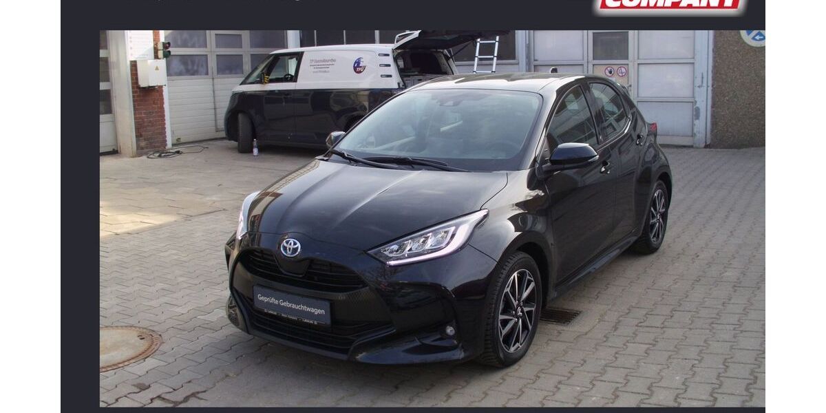 Toyota Yaris 38.758 km 21.450 &euro; Berlin 13403
