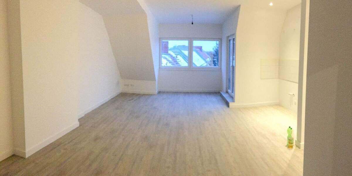Stilvoller Dachgeschoss-Traum mit zwei Dachterrassen - bezugsfreie 2-Zimmer-Wohnung in Berlin-Grünau 2 zimmer
