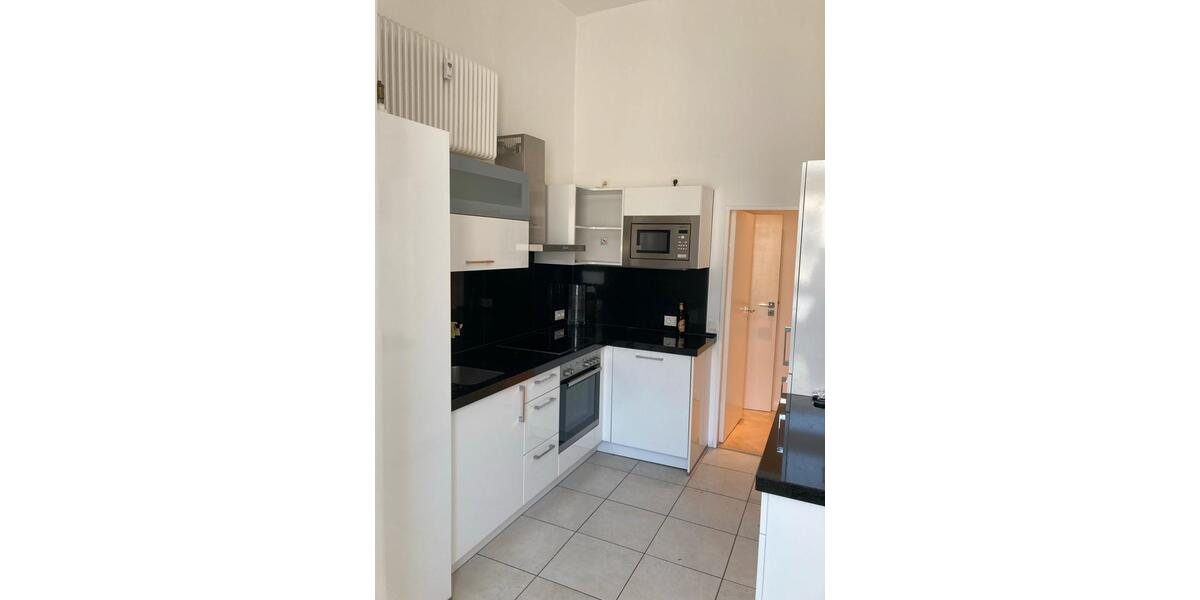 Dachgeschoßwohnung Berlin Charlottenburg-Wilmersdorf - 3 Zimmer, 111 m&sup2;, 1.850&euro; | Angebot:25892427