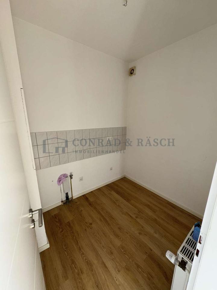 Geräumige 4-Zimmer-Wohnung mit Stellplatz – Ihr neues Zuhause wartet zimmer