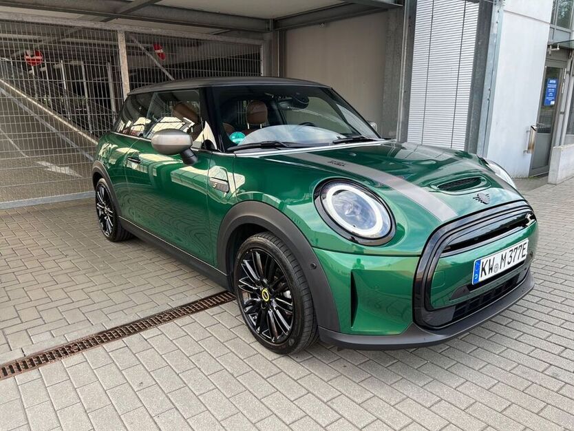 Cooper SE