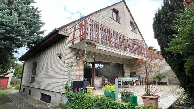 RESERVIERT - Familienobjekt mit Modernisierungsbedarf - Doppelhaushälfte Berlin Neukölln | Angebot:13876859