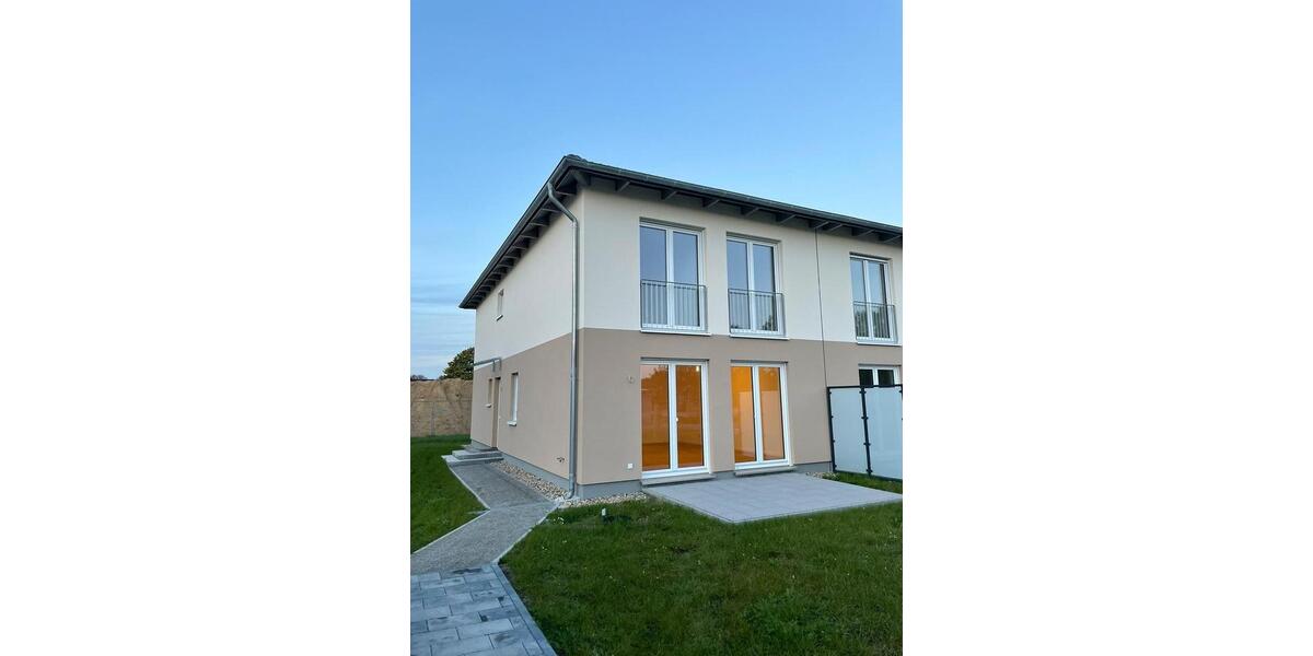 140qm Neubau-Doppelhaushälfte mit 5 Zimmern inkl. Einbauküche, 2 Stellplätzen, Zaun 5 zimmer