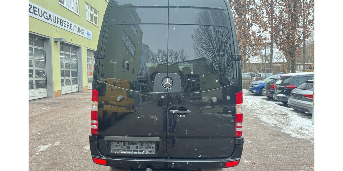 Mercedes-Benz Sprinter 379.761 km 15.990 &euro; Berlin 10178