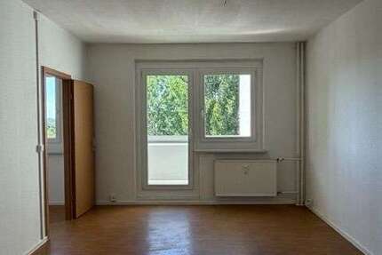 Wohnung Berlin Hellersdorf - 1 Zimmer, 34 m&sup2;, 569&euro; | Angebot:27328278