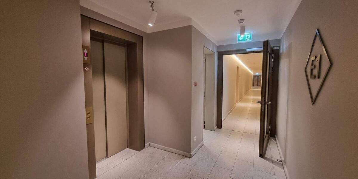 Etagenwohnung Berlin Friedrichshain - 1 Zimmer, 40 m&sup2;, 1.390&euro; | Angebot:25740311