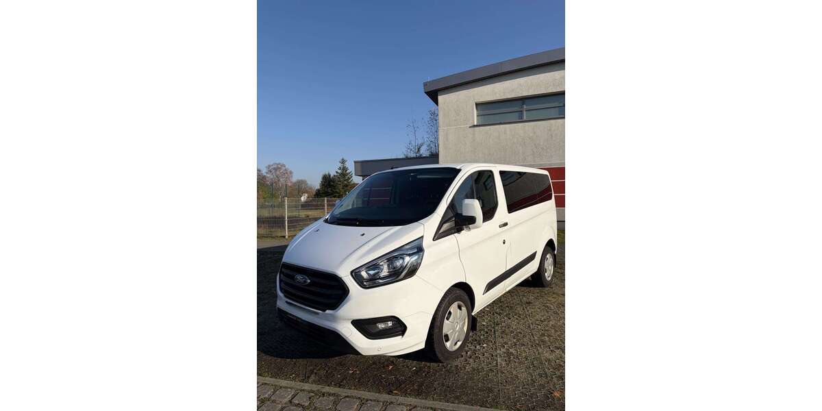 Ford Transit Custom 29.668 km 28.990 € Oranienburg 16515