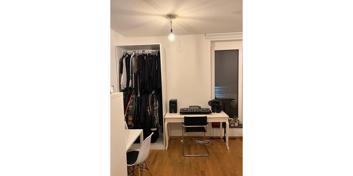 Einfamilienhaus Berlin - 1 Zimmer, 25 m&sup2;, 900&euro; | Angebot:26414377