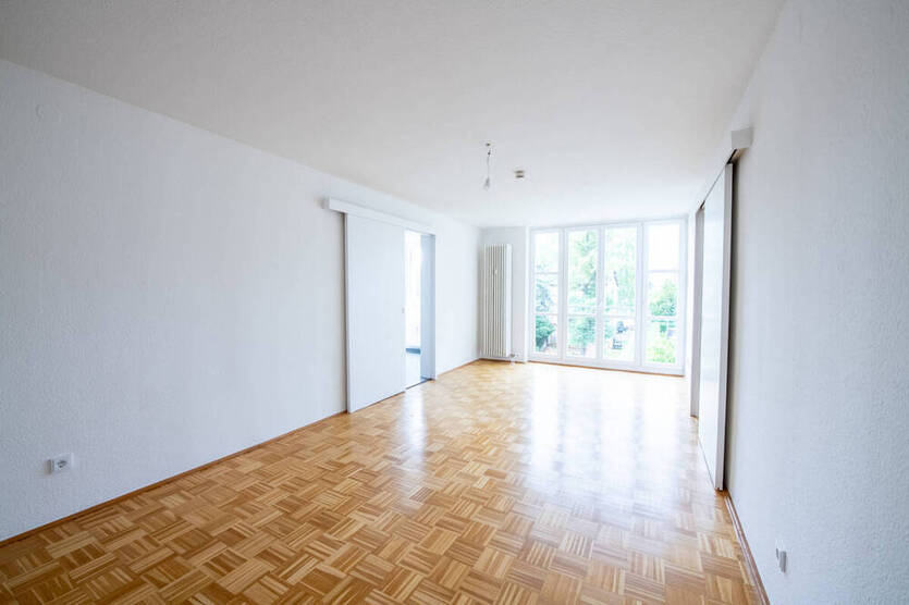 Frisch renovierte Wohnung mit Stellplatz - 2 Zimmer im grünen Berlin-Buckow