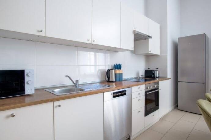 Etagenwohnung Berlin Schöneberg - 5 Zimmer, 140 m&sup2;, 2.280&euro; | Angebot:26196253