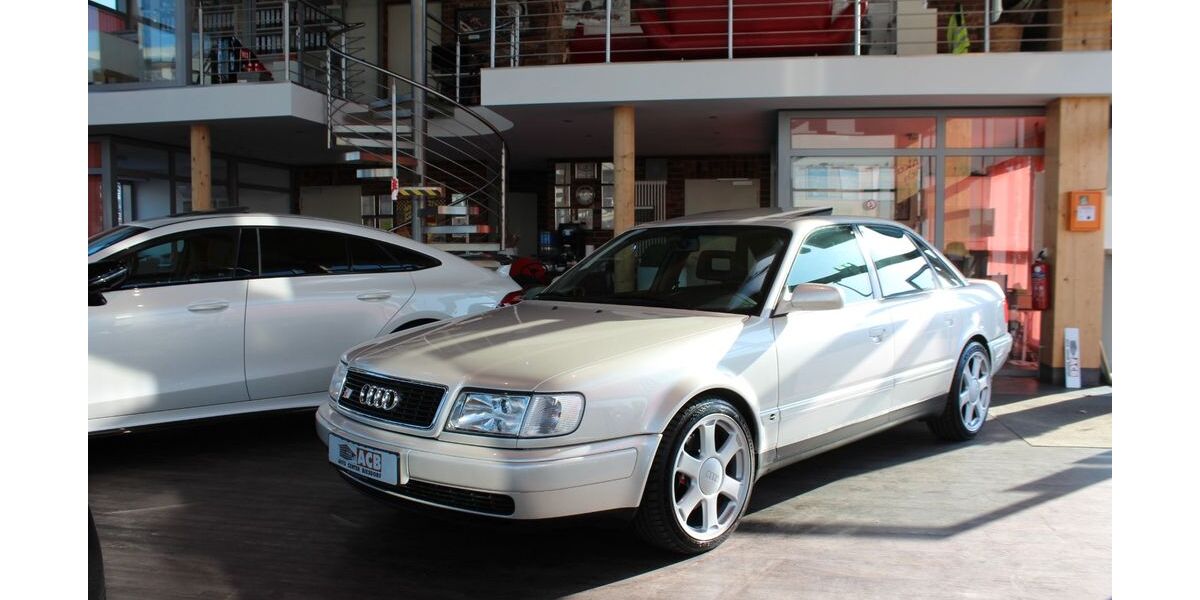 Audi 100 111.000 km 39.900 &euro; Berlin 12623