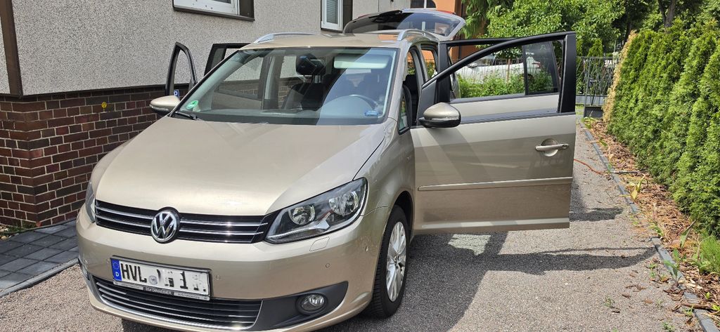VW Touran 232.000 km 6.050 &euro; Falkensee 14612