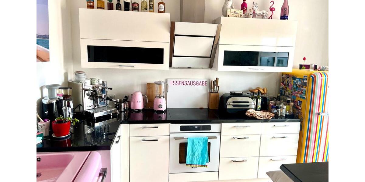 Helle, liebevoll gestaltete 4-Zimmer-Altbau-Oase mit West-Balkon 4 zimmer